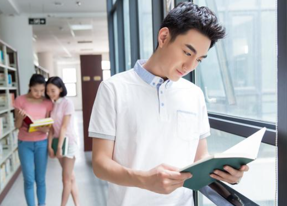 男生最好的专业排名大学 低分文科生男适合学什么专业