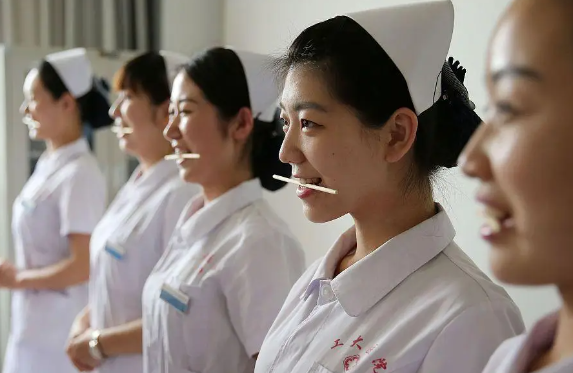 哪个大学的护理专业最强?深度解读,助你择校无忧!
